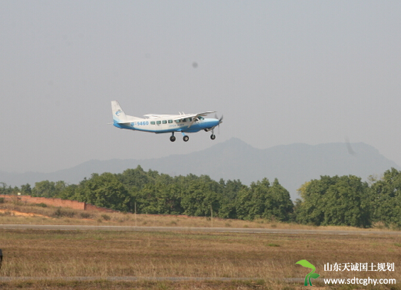 70个县土地确权用上航空影像