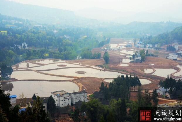 仪陇县农民群众因“土地挂钩项目”过上环境舒适好生活