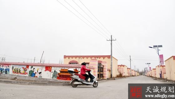 农土地流转让百姓住上小楼过上幸福生活